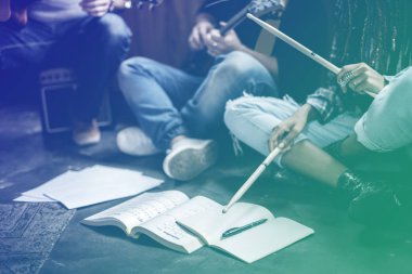 Müzisyen prova birlikte grup