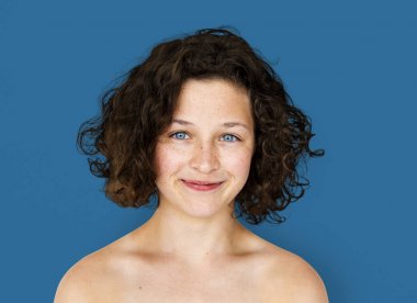 kadın çıplak omuz ile 