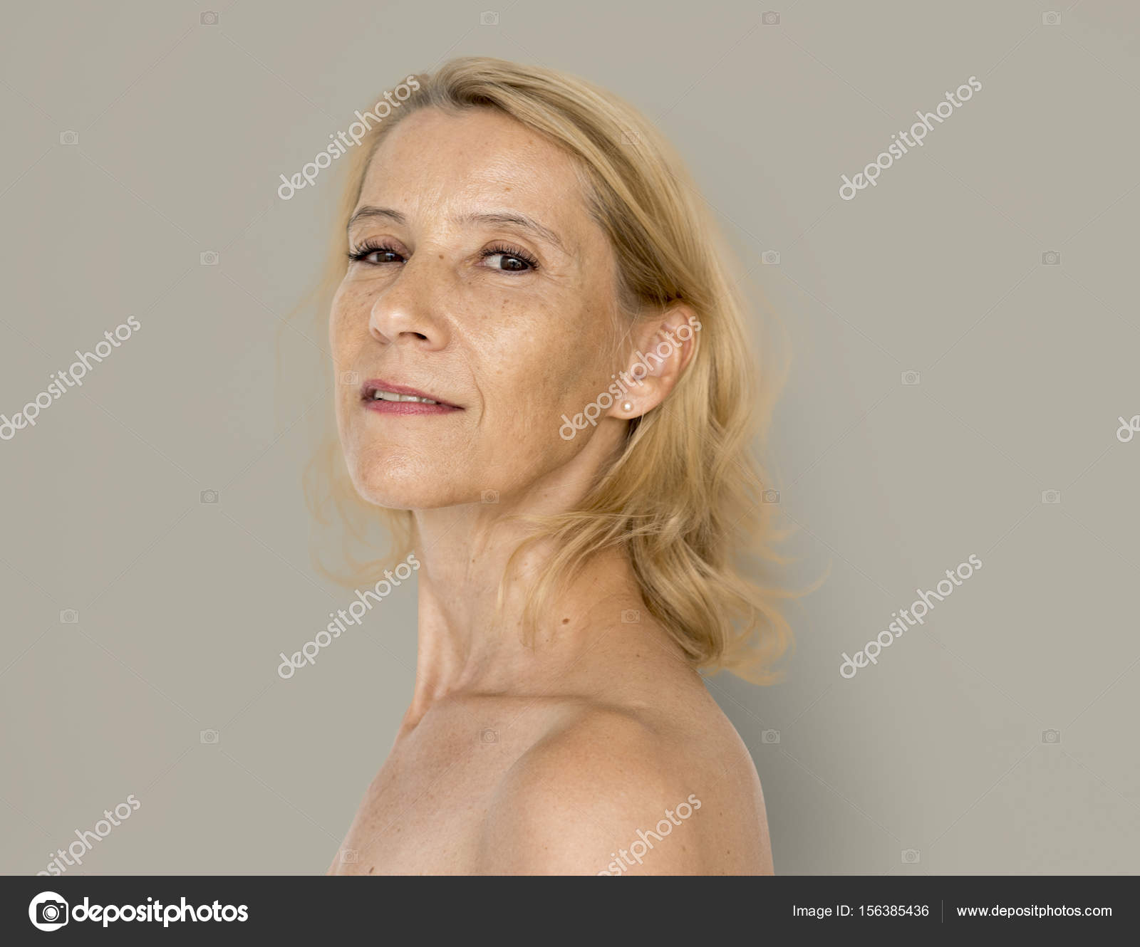 熟女裸 