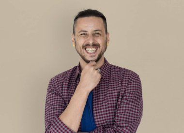 gülen adam sakallı