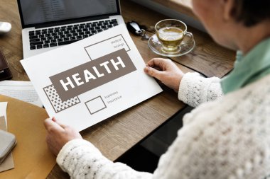 iş kadını holding kağıt