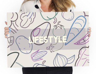 kadın holding tasarlamak