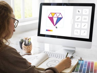 albümde çizim Tasarımcısı