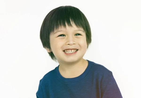 Усміхаючись азіатських хлопчик — стокове фото