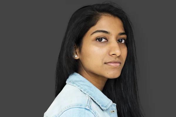 아름 다운 인도 젊은 여자 — 스톡 사진