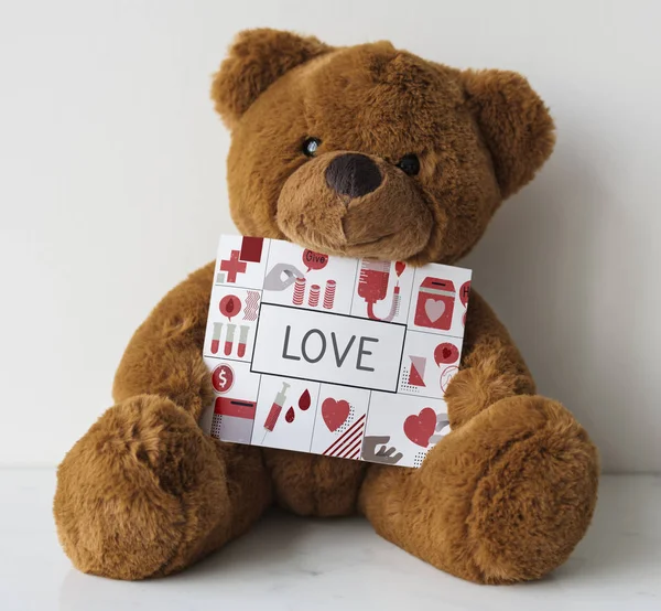 Teddy Bear speelgoed en papieren kaart — Stockfoto