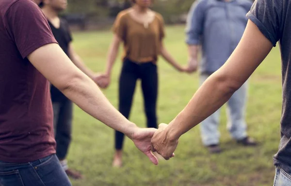 Menschen unterstützen Einheit gemeinsam — Stockfoto