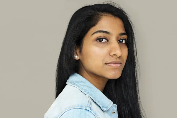 Beautiful indian young woman — Stock Photo, Image