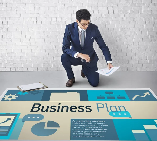 Young businessman brainstorming — Stock Photo, Image