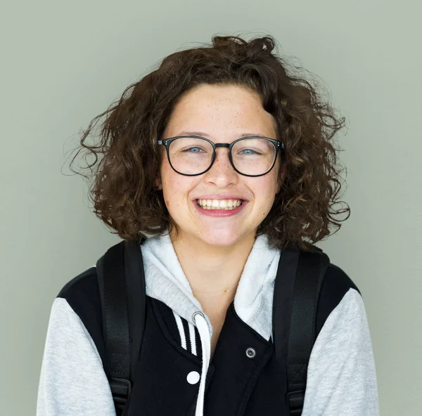 Sorrindo adolescente menina em uniforme — Fotografia de Stock