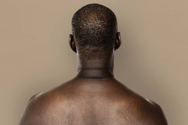 Gömleksiz Afrika adam Studio