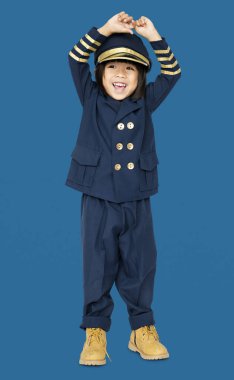 mutlu küçük çocuk Pilot kostüm