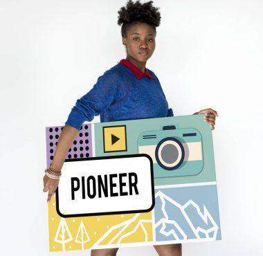 Afrikalı-Amerikalı kadın ile bayrak