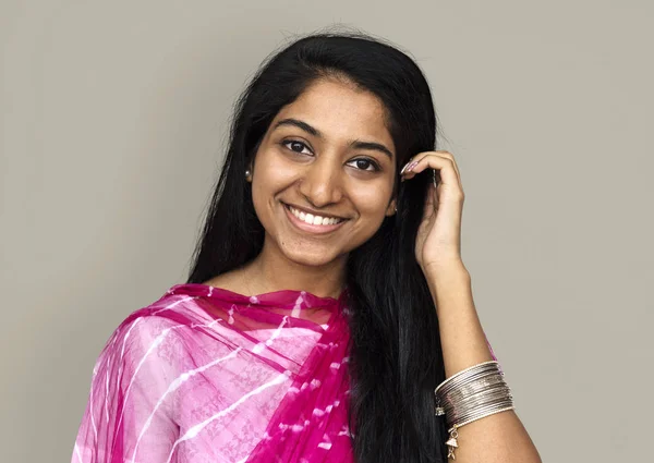 Smiling young indian woman — Stock Photo, Image