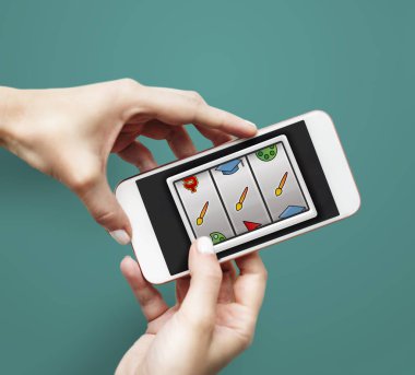 Elinde insan holding cep telefonu  