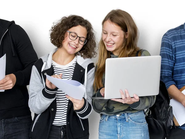 Students Using Digital Devices — Stock Photo, Image