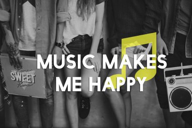 duvara sonraki duran genç insanlar