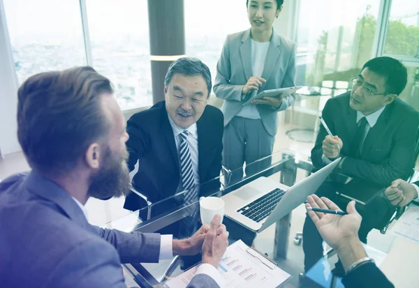 Gente de negocios trabajando —  Fotos de Stock