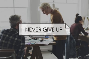 yaratıcı tasarımcılar çalışma