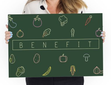 kadın holding tasarlamak