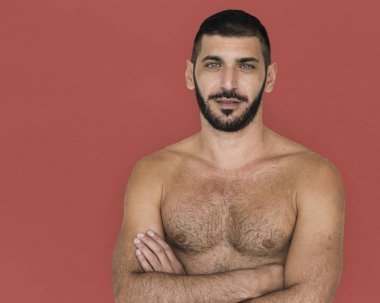Üstsüz poz adam 