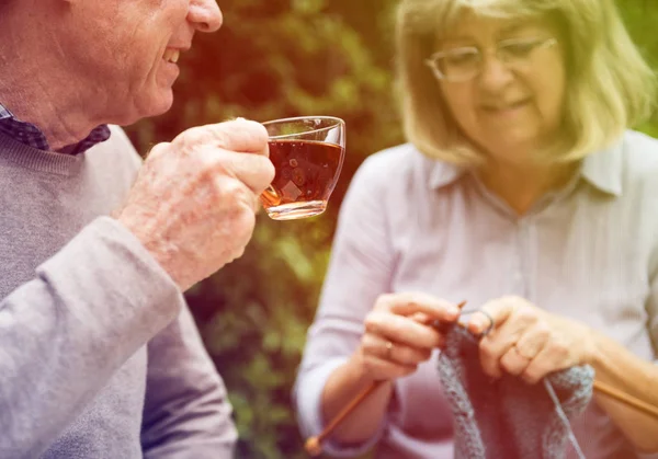 Senior couple spending time together — Stock Photo, Image