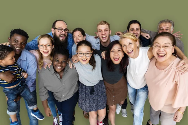 Grupo de pessoas juntas — Fotografia de Stock