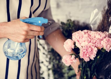 güzel çiçekçi kadın 