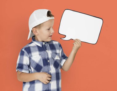 Küçük çocuk Holding Chatbox