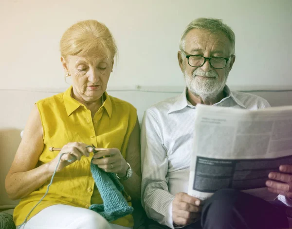 Senior couple spending time together — Stock Photo, Image