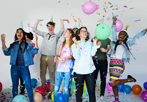 La gente celebra la festa — Foto Stock