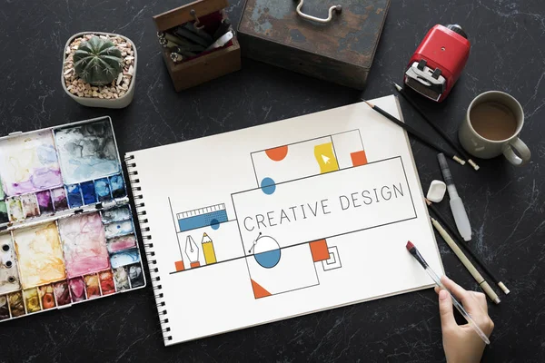 Diseñador creativo trabajando — Foto de Stock