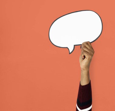 konuşma balonu tutan el