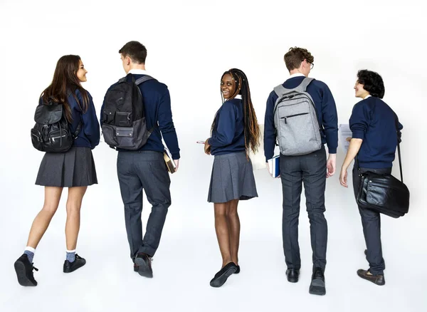 Students walking to school — Stock Photo, Image