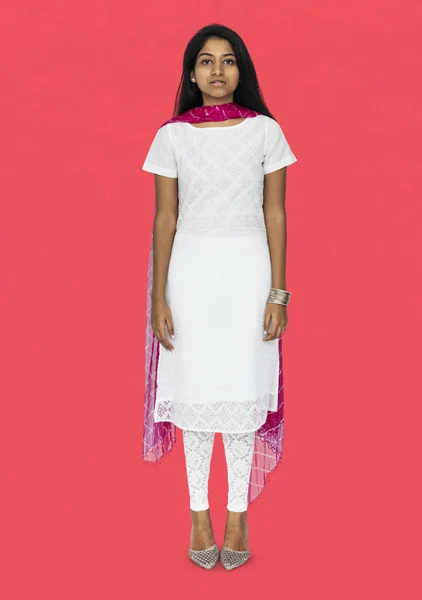 Indiai nő Churidar öltöny — Stock Fotó