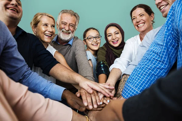 Grupo de personas juntas — Foto de Stock