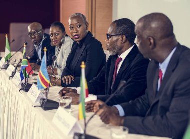 Konferans Uluslararası insanlar