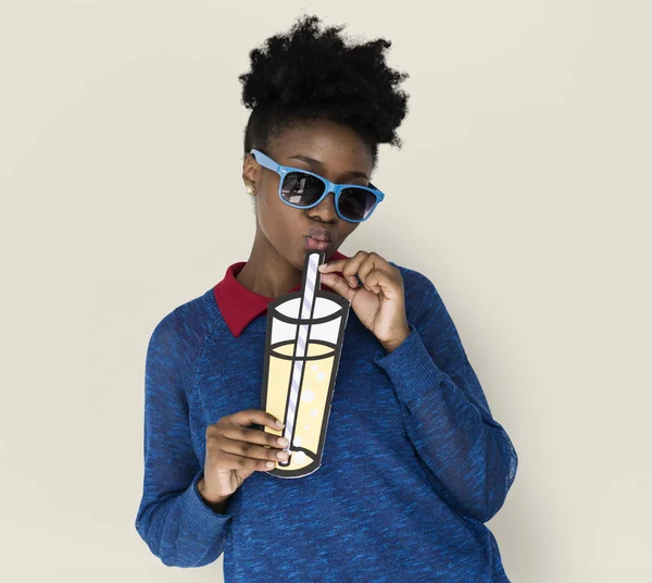 African american woman with paper glass — Stock Photo, Image