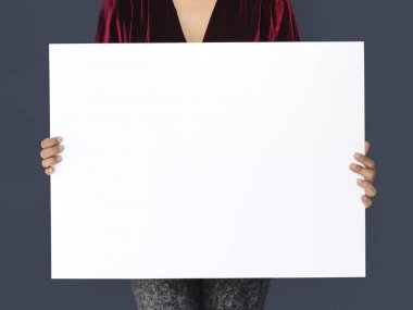 kadın holding beyaz bayrak