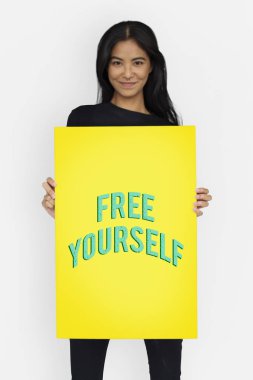 kadın holding tasarlamak