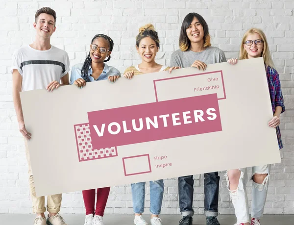 Friends holding banner — Stock Photo, Image