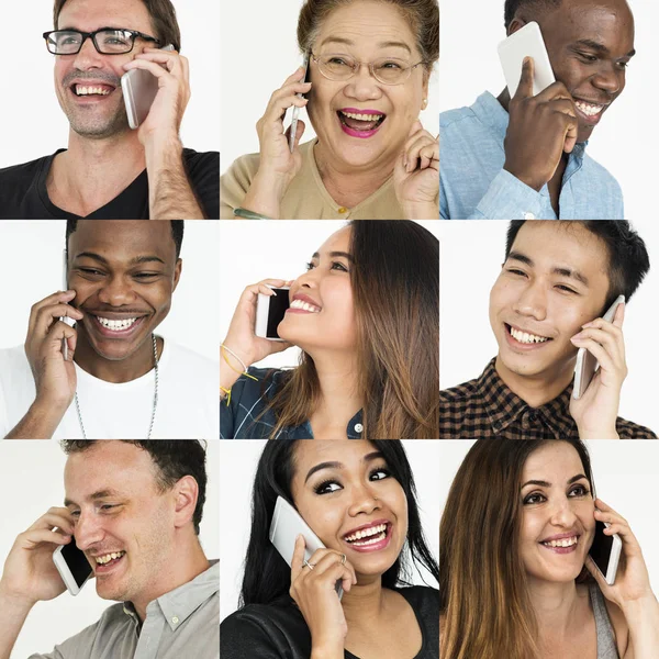 Diversas personas usando el teléfono inteligente — Foto de Stock