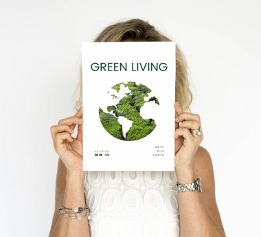 Sarışın kadın holding afiş