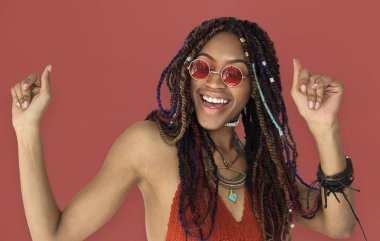 modern saç modeli ile Afrikalı-Amerikalı kadın