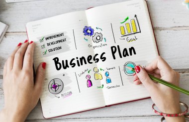 Defterde yazan kadın