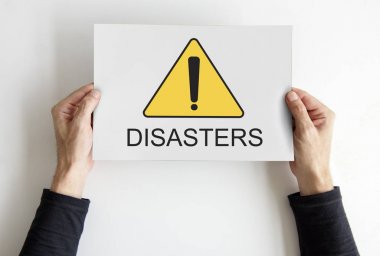  afişini holding eller