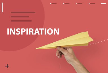  Kağıt Uçak tutan el