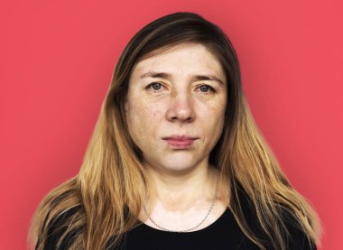 thoughful Olgun kadın