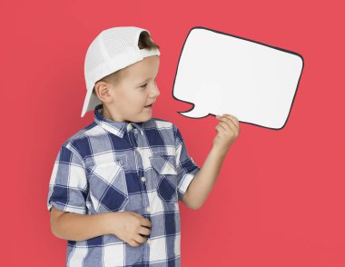 Küçük çocuk Holding Chatbox