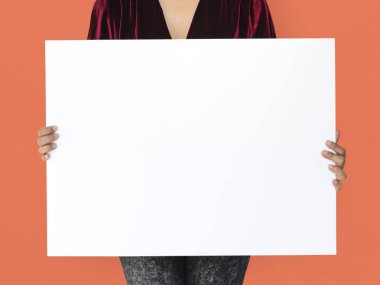 Kadın holding boş afiş